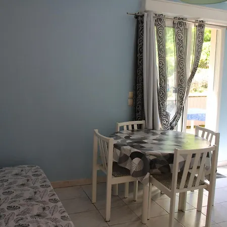 Vakantiehuis La Garrigue 15 Minutes Sarlat & Lascaux Avec 2 Piscines Tamniès