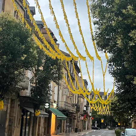 Vakantiehuis La Garrigue 15 Minutes Sarlat & Lascaux Avec 2 Piscines Tamniès
