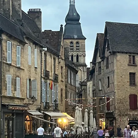 Сasa de vacaciones La Garrigue 15 Minutes Sarlat & Lascaux Avec 2 Piscines