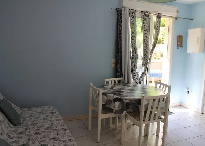 Prázdninový dům La Garrigue 15 Minutes Sarlat & Lascaux Avec 2 Piscines Tamniès